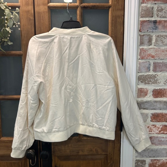 JACK by BB DAKOTA Womens  Bomber Jacket‎ Large Cream Floral Embroidered Feminine - Picture 2 of 9